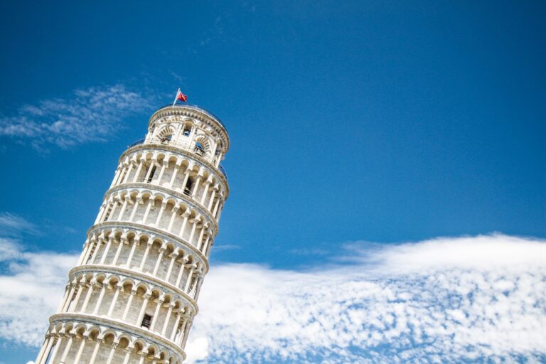 Pisa Tower Leaning